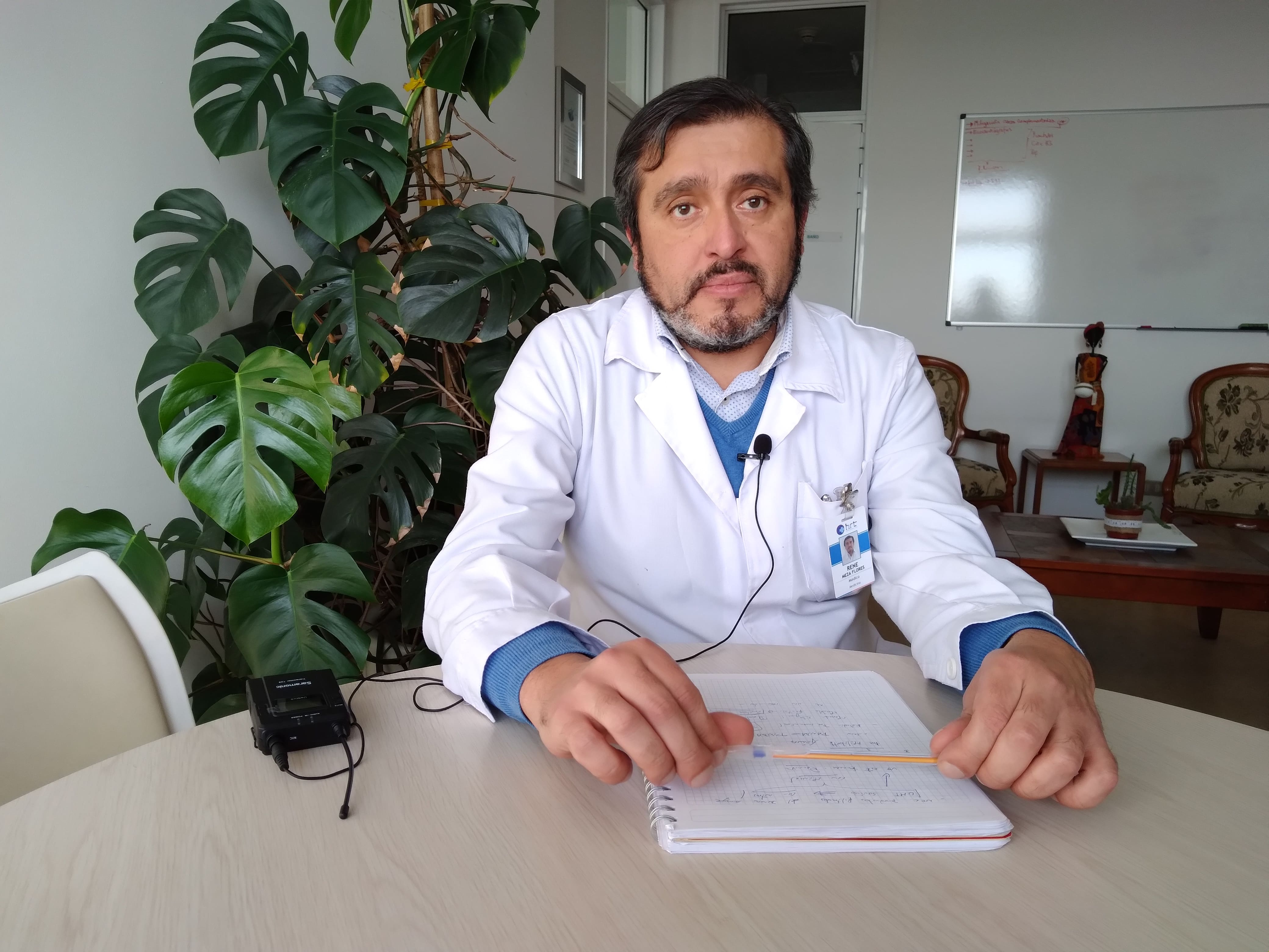 Foto 1 Dr. René Meza, neurólogo HRT (1)